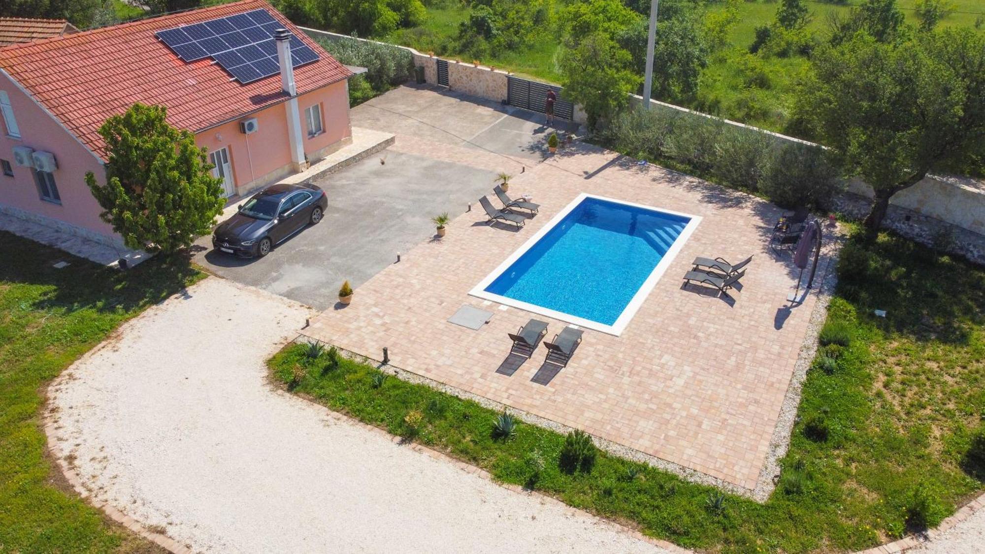 Iris Holiday Home Trbounje Exterior photo
